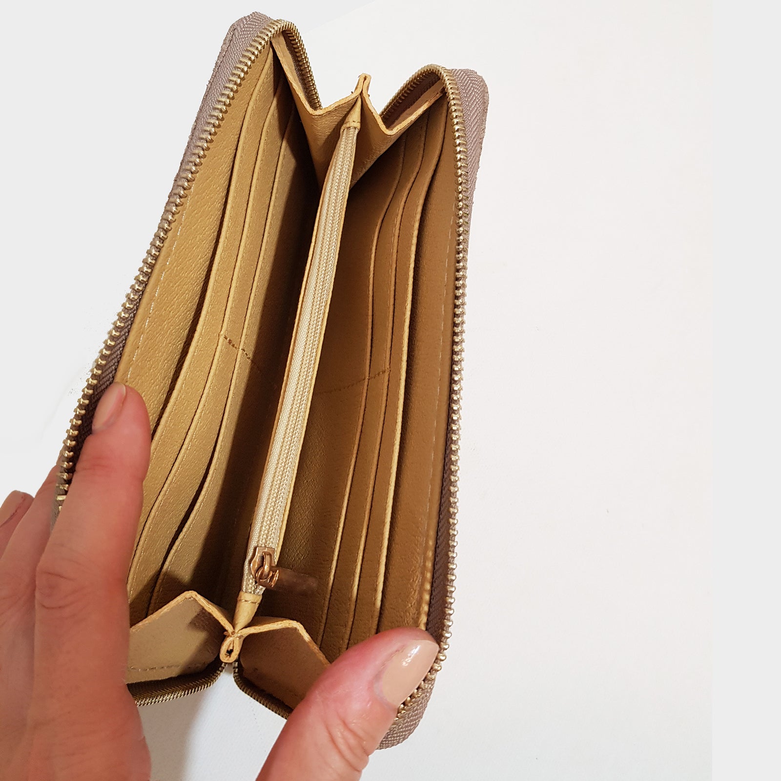 Croc Print Zipped Leather Wallet